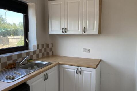 Kitchen 1.jpg