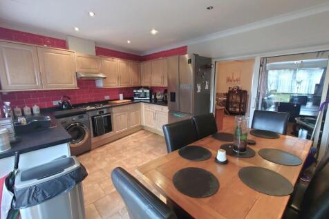 Dining Room/ Kitchen