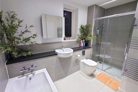 Bathroom/Shower