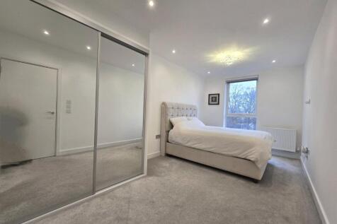 Bedroom (2)