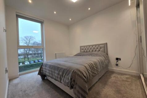 Bedroom Two (2)