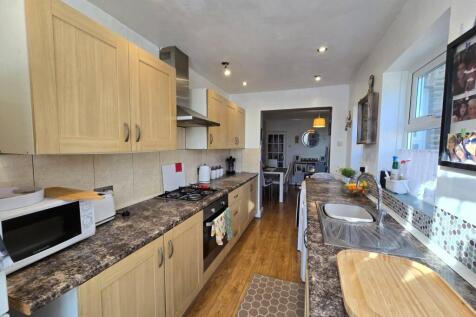 Kitchen (2)