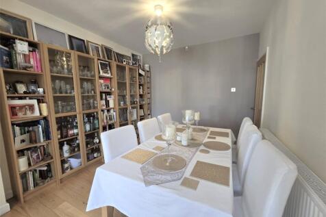 Dining Room (3)