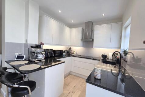 Kitchen (2)