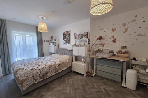 Bedroom One (2)