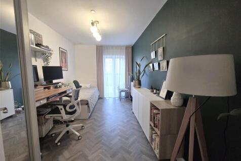 Bedroom Two (2)