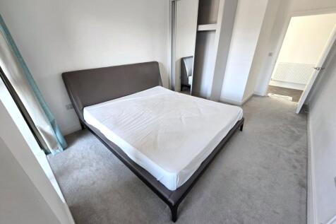 Bedroom (2)
