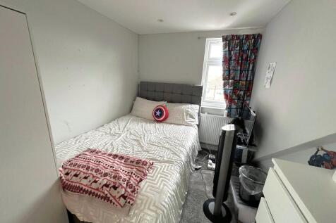 Bedroom Five (2)