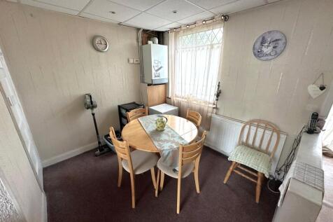 Dining Room (2)