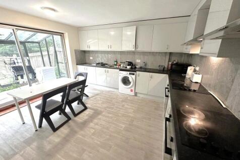 Kitchen (2)