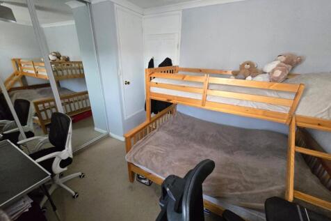 Bedroom (2)