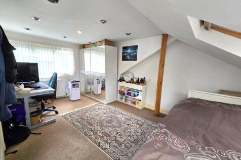 Bedroom Three (3)