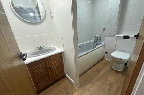Bathroom (2)