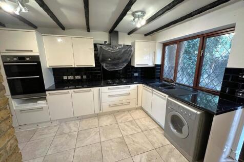 Kitchen (2)