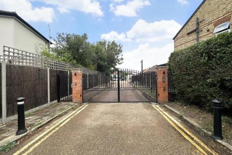 Private Entrance