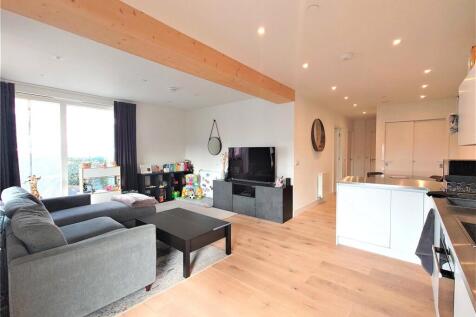 Lounge &amp; Kitchen