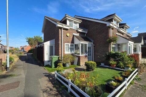 Front Aspect/Garden