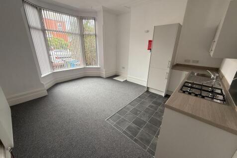 Lounge/Kitchen