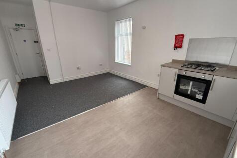 Studio Flat
