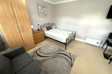 Bedroom / Lounge