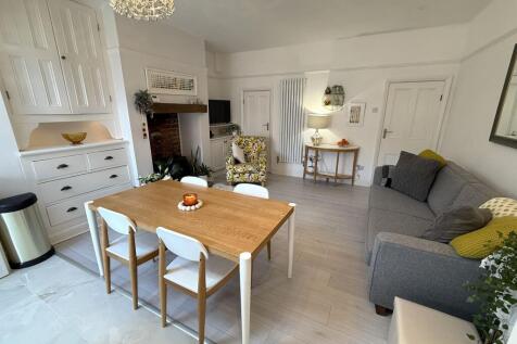 Family Room/Kitchen