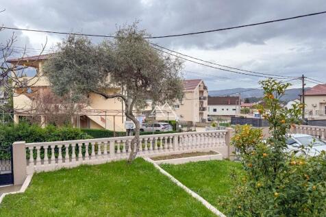 Home with Garden