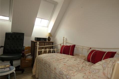 Flat 10, 5