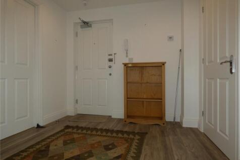 Flat 10,7