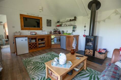 Open Plan Living/Kitchen
