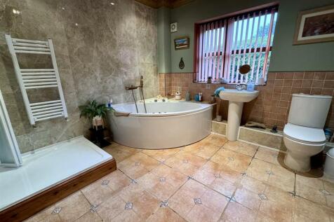 Bathroom/Shower Room/WC