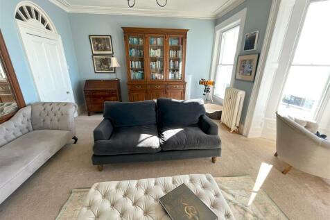 Sitting Room 1-4.jpg