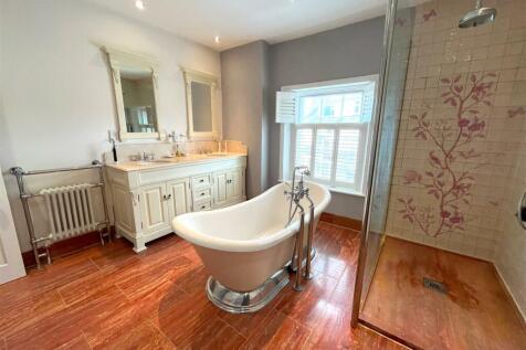 Superb Bathroom
