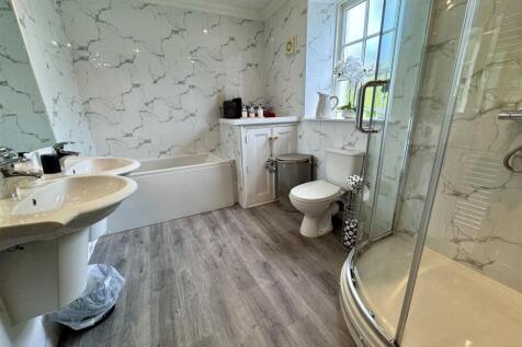 Bathroom/Shower Room/WC