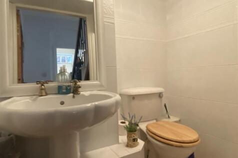 Separate WC