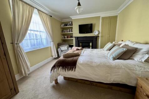 Ground Floor Bedroom 1