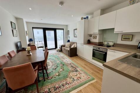 Open Plan Lounge Kitchen diner