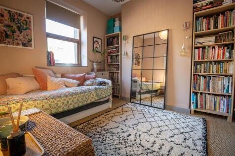 Bedroom 3 Study