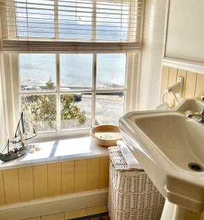 bedroom-ensuite.jpg