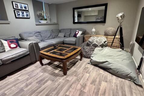 Cinema Room/TV Room