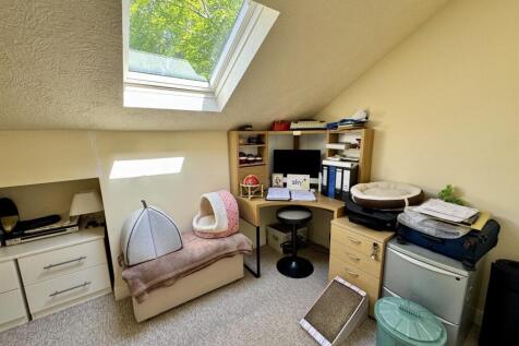 Bedroom 4/Study