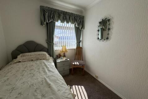 Bedroom 4/ Study