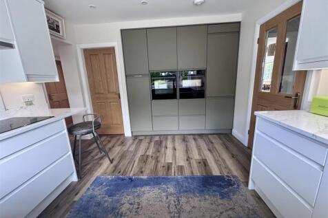 Breakfast Kitchen/Cegin Frecwast