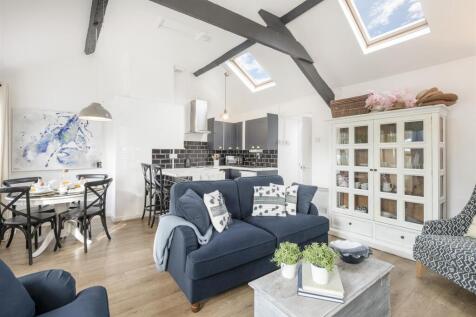 Living Room/ Kitchen