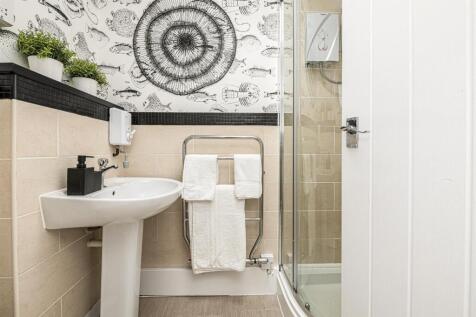 TYN-LON-BATHROOM-1A.jpg