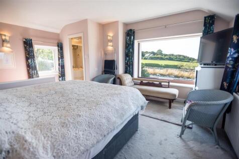 Main Bedroom 1