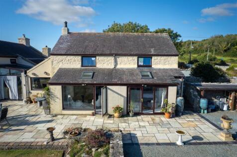 Exterior - Ty Mawr, Llanddona-19.jpg