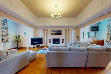 Superb Lounge