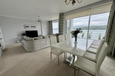 Open Plan Lounge/Dining Room