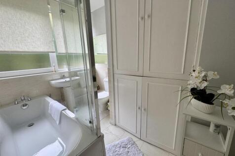 Bathroom/WC