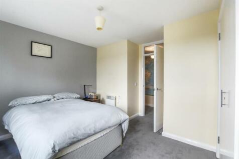 03-38e7GCWT - 91 Donnington Court -Bedroom 2 -Orig